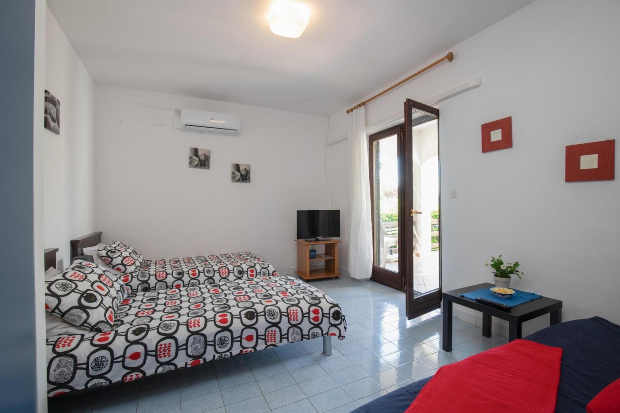Apartments Brankica Island - Happy Rentals Vantacici Kültér fotó